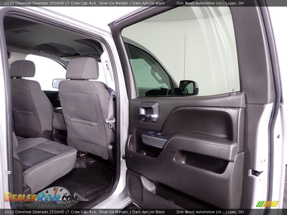 2016 Chevrolet Silverado 2500HD LT Crew Cab 4x4 Silver Ice Metallic / Dark Ash/Jet Black Photo #25