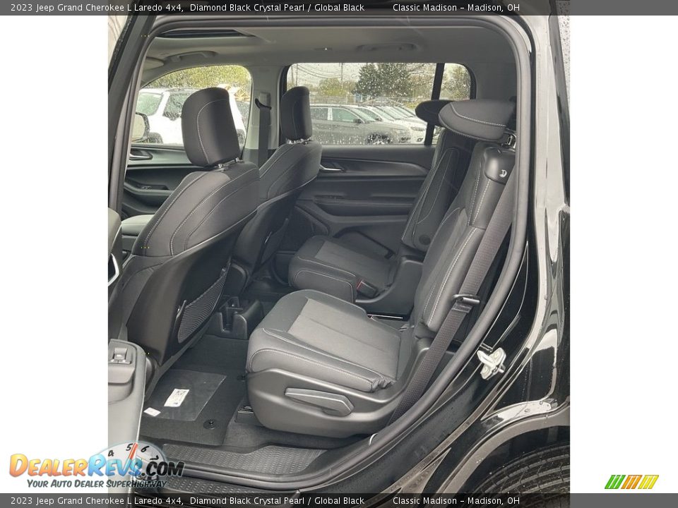 2023 Jeep Grand Cherokee L Laredo 4x4 Diamond Black Crystal Pearl / Global Black Photo #3