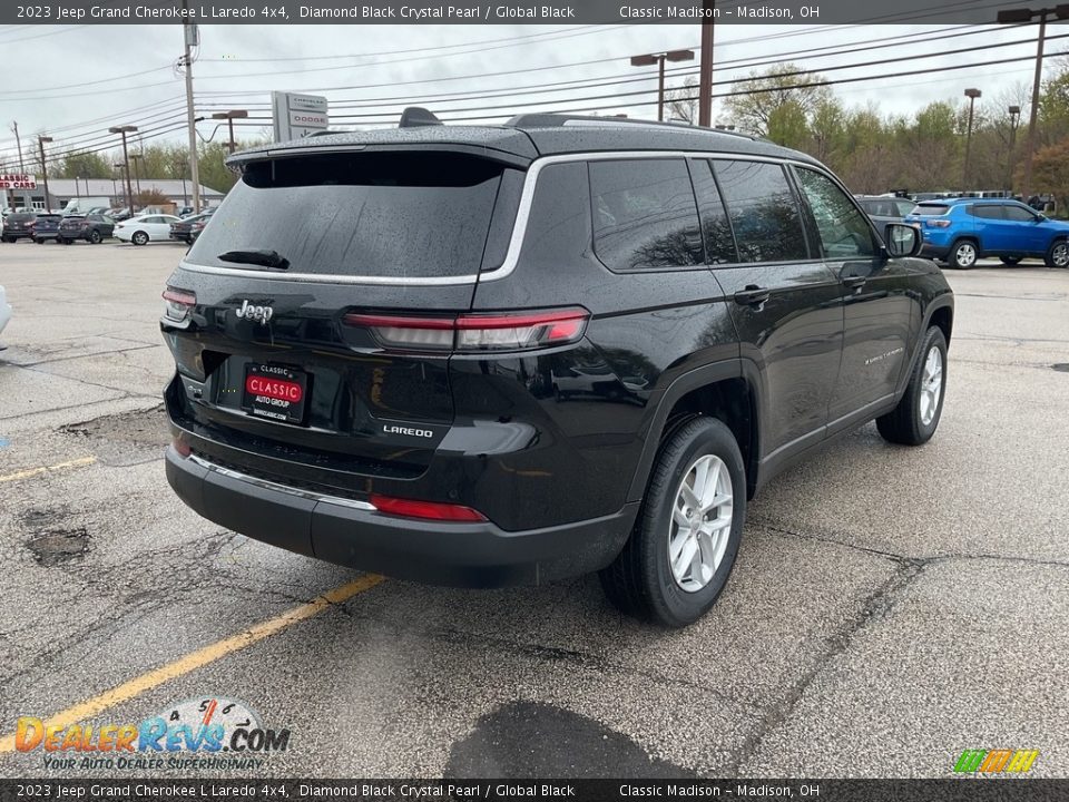 2023 Jeep Grand Cherokee L Laredo 4x4 Diamond Black Crystal Pearl / Global Black Photo #10