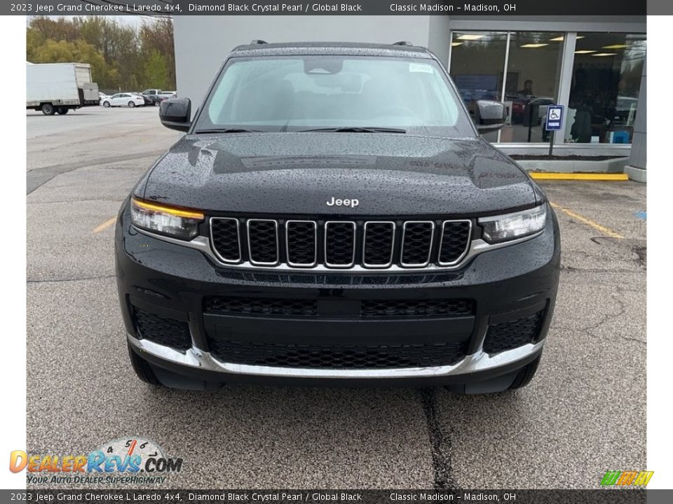 2023 Jeep Grand Cherokee L Laredo 4x4 Diamond Black Crystal Pearl / Global Black Photo #13