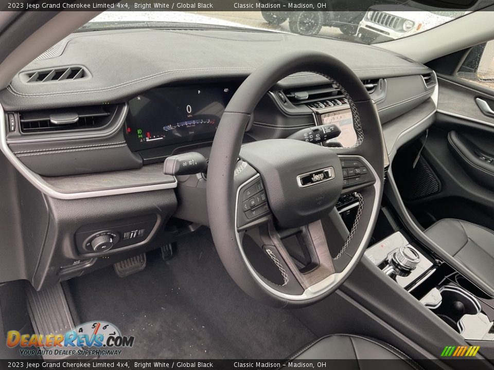 2023 Jeep Grand Cherokee Limited 4x4 Bright White / Global Black Photo #5