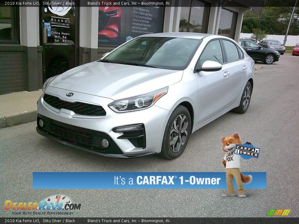 2019 Kia Forte LXS Silky Silver / Black Photo #2