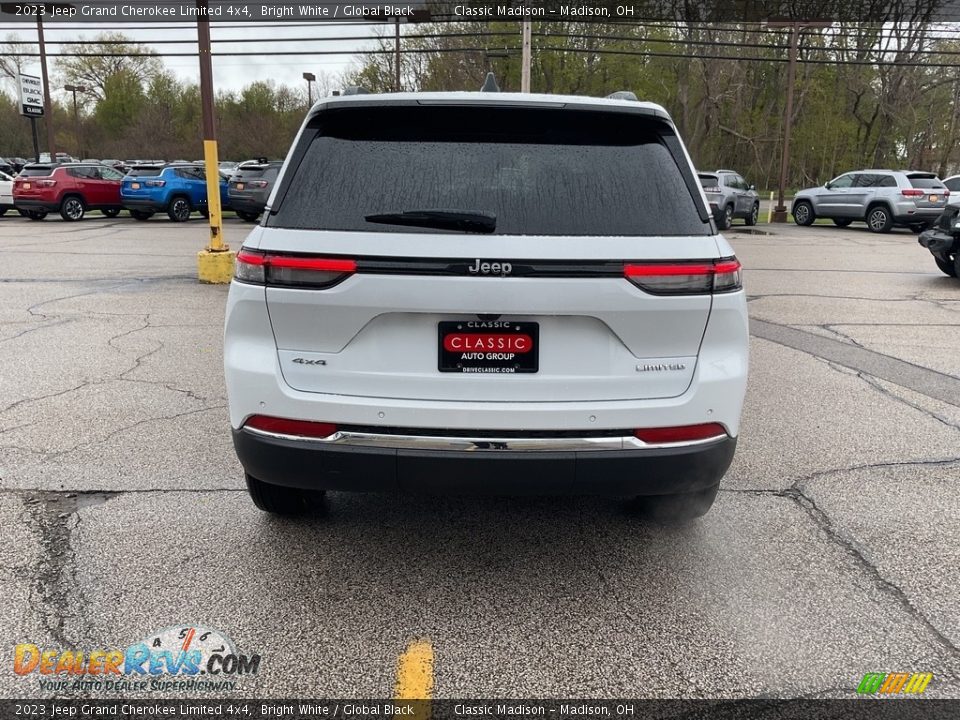2023 Jeep Grand Cherokee Limited 4x4 Bright White / Global Black Photo #13