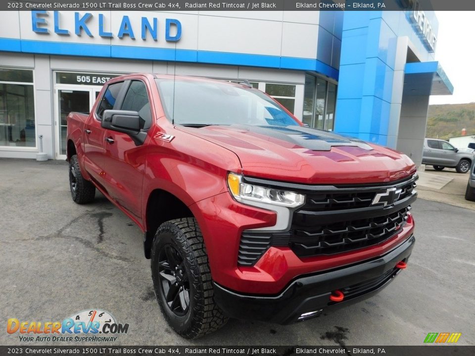 2023 Chevrolet Silverado 1500 LT Trail Boss Crew Cab 4x4 Radiant Red Tintcoat / Jet Black Photo #4