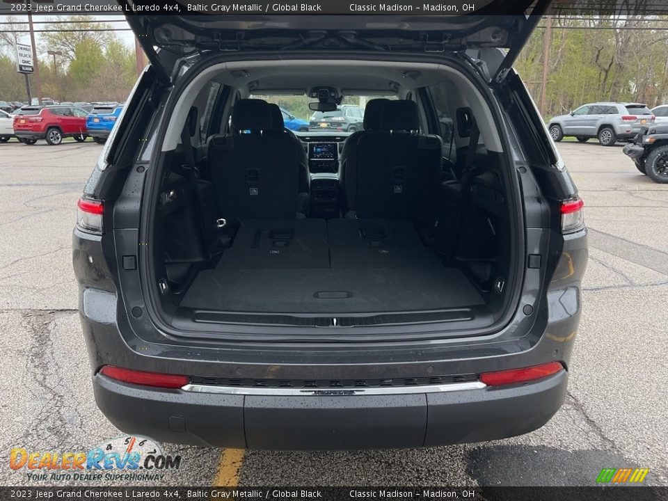 2023 Jeep Grand Cherokee L Laredo 4x4 Baltic Gray Metallic / Global Black Photo #13