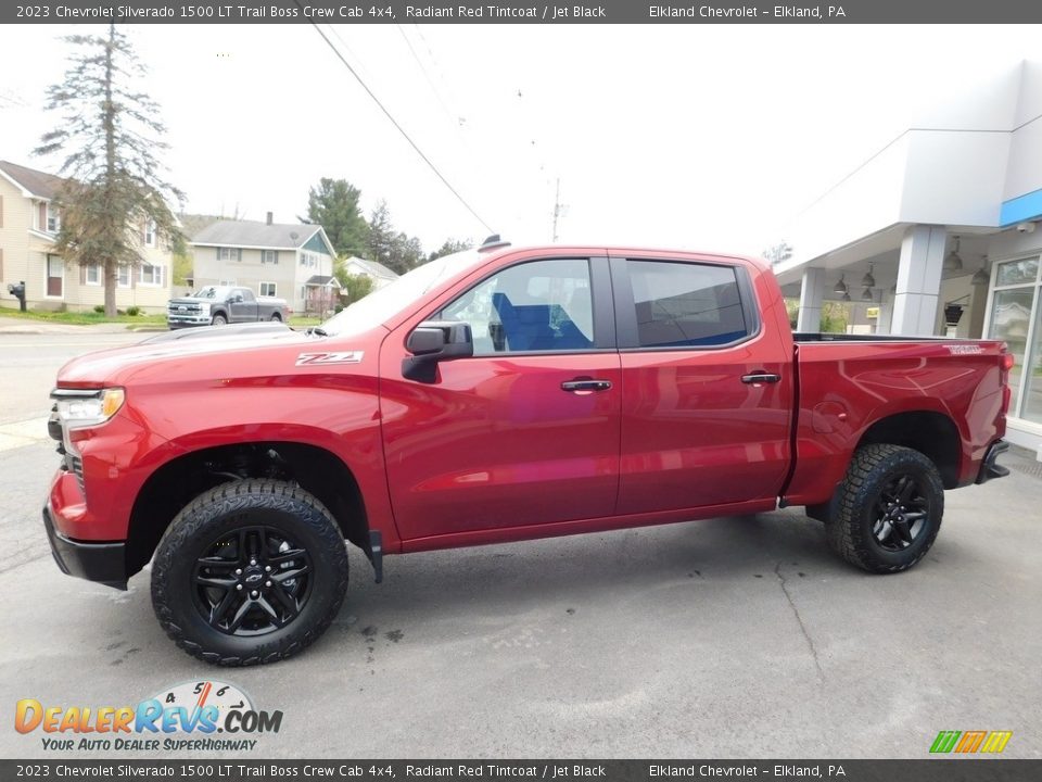 Front 3/4 View of 2023 Chevrolet Silverado 1500 LT Trail Boss Crew Cab 4x4 Photo #13