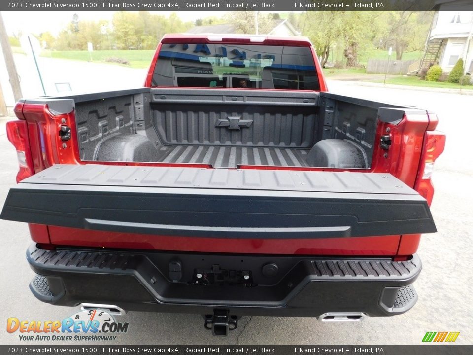 2023 Chevrolet Silverado 1500 LT Trail Boss Crew Cab 4x4 Radiant Red Tintcoat / Jet Black Photo #17