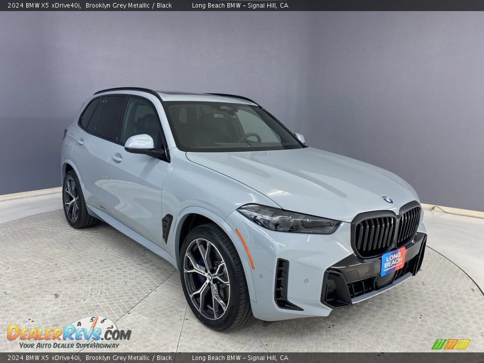 Front 3/4 View of 2024 BMW X5 xDrive40i Photo #27