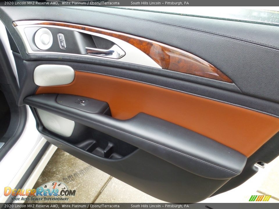 Door Panel of 2020 Lincoln MKZ Reserve AWD Photo #13