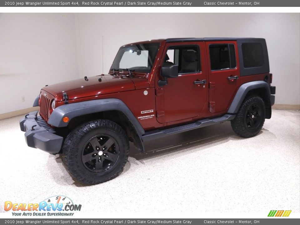 Front 3/4 View of 2010 Jeep Wrangler Unlimited Sport 4x4 Photo #3