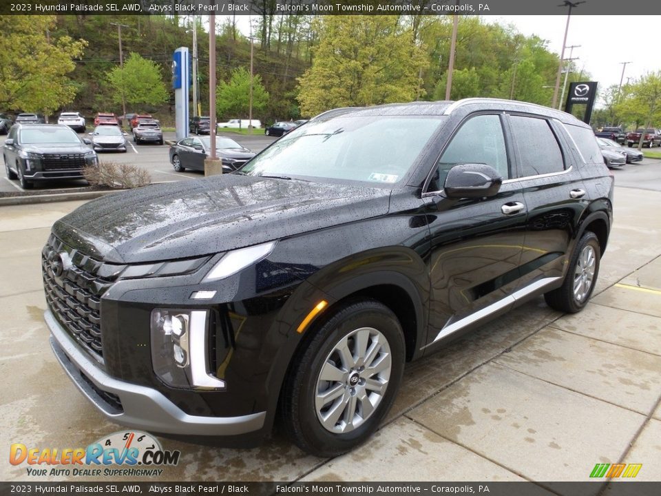 Front 3/4 View of 2023 Hyundai Palisade SEL AWD Photo #7