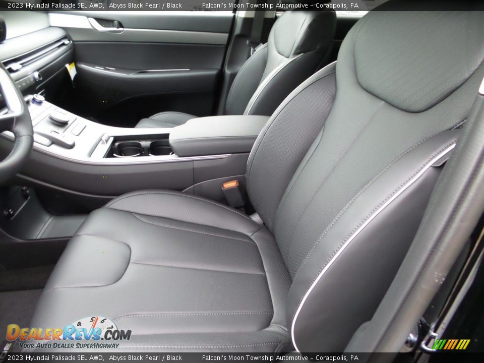 Front Seat of 2023 Hyundai Palisade SEL AWD Photo #11