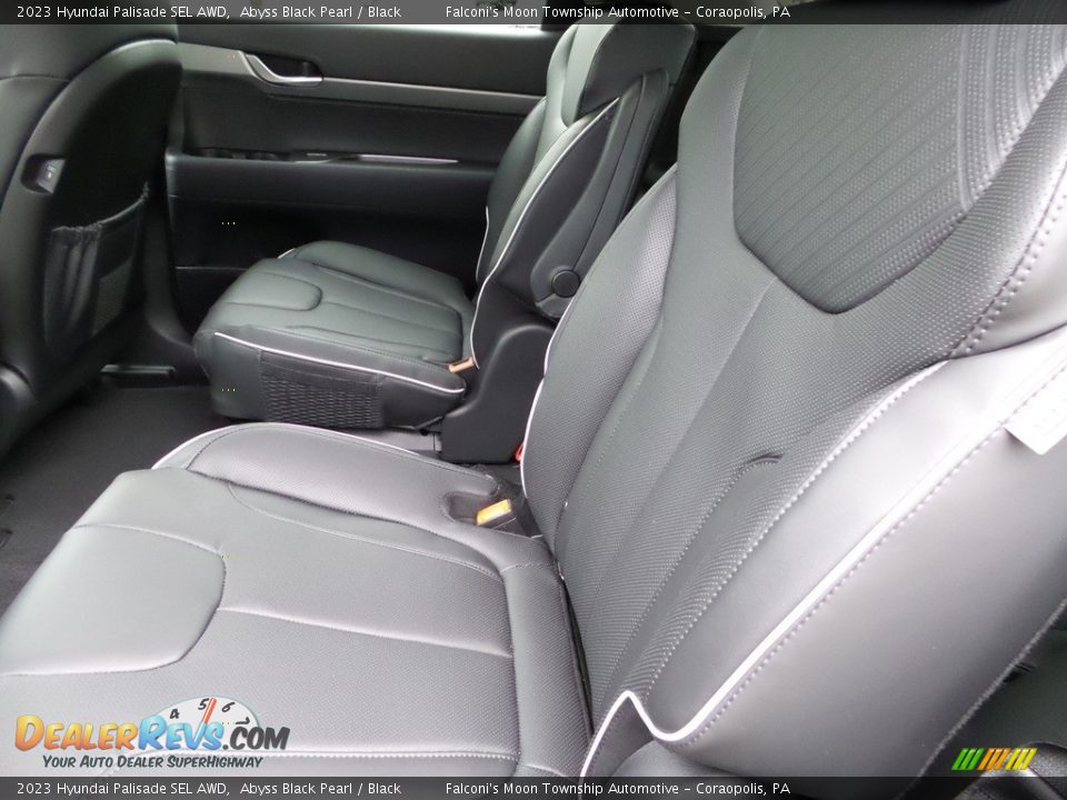 Rear Seat of 2023 Hyundai Palisade SEL AWD Photo #12