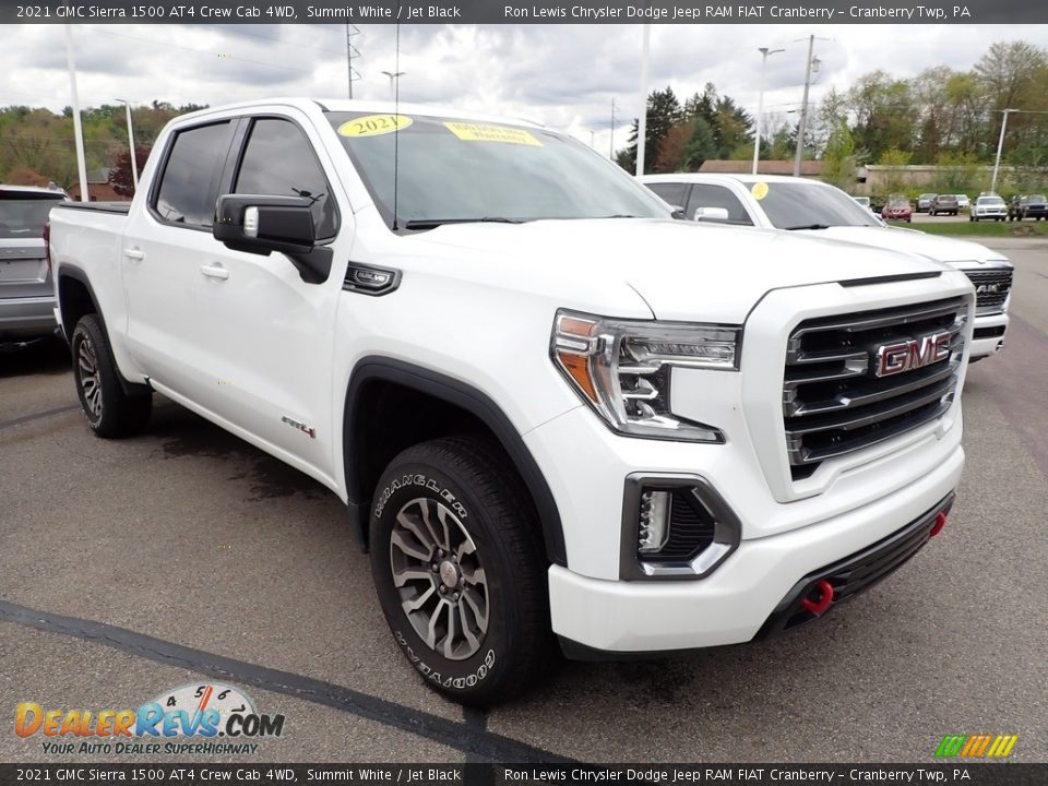 Front 3/4 View of 2021 GMC Sierra 1500 AT4 Crew Cab 4WD Photo #2