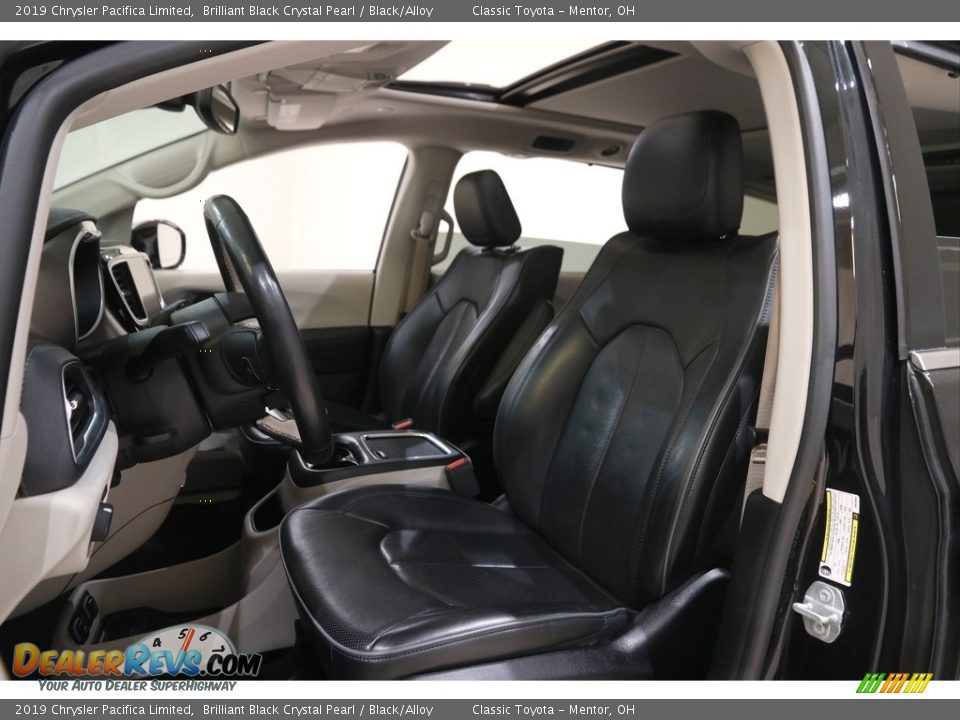 2019 Chrysler Pacifica Limited Brilliant Black Crystal Pearl / Black/Alloy Photo #5
