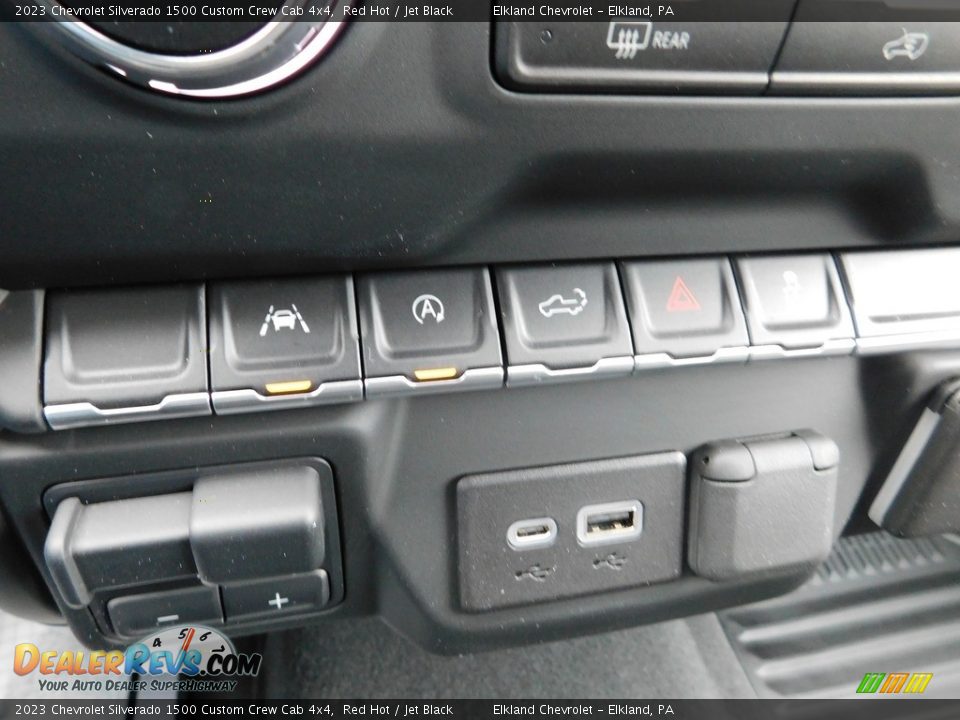 Controls of 2023 Chevrolet Silverado 1500 Custom Crew Cab 4x4 Photo #33