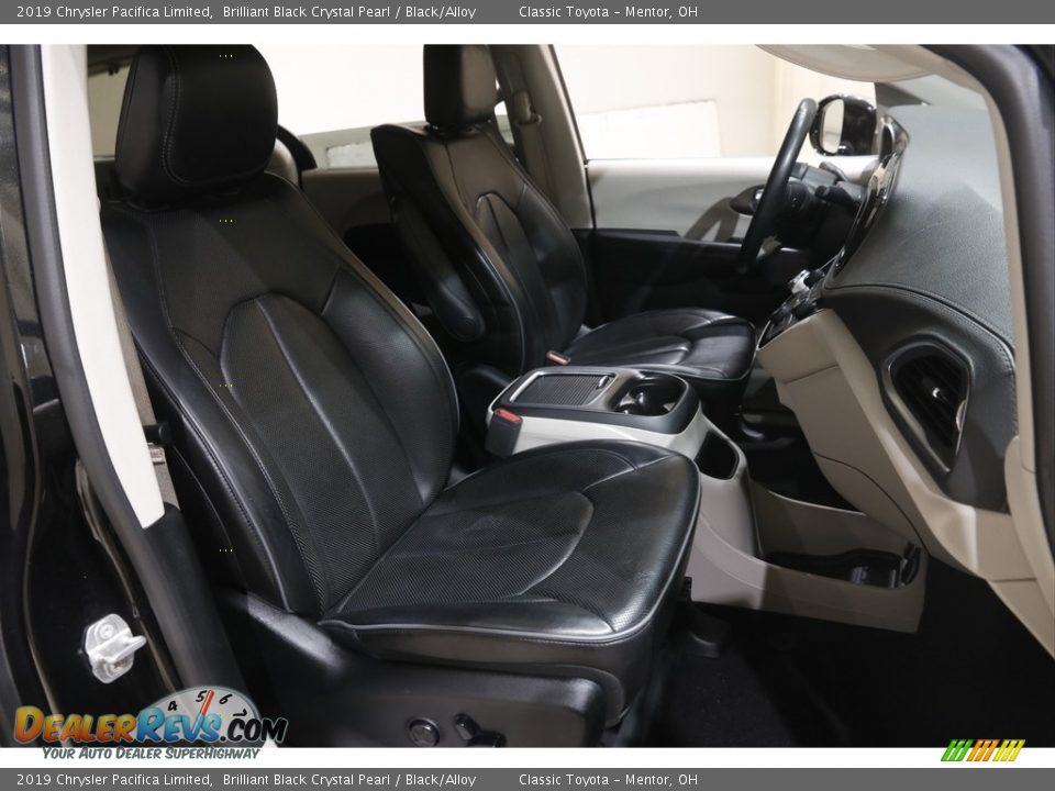 2019 Chrysler Pacifica Limited Brilliant Black Crystal Pearl / Black/Alloy Photo #19