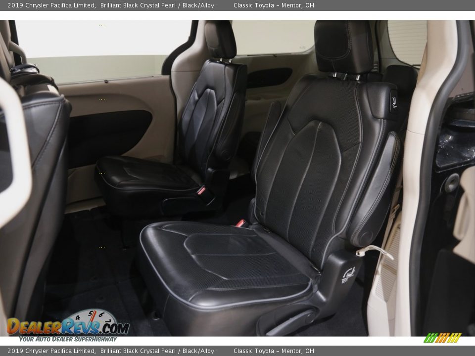 2019 Chrysler Pacifica Limited Brilliant Black Crystal Pearl / Black/Alloy Photo #21