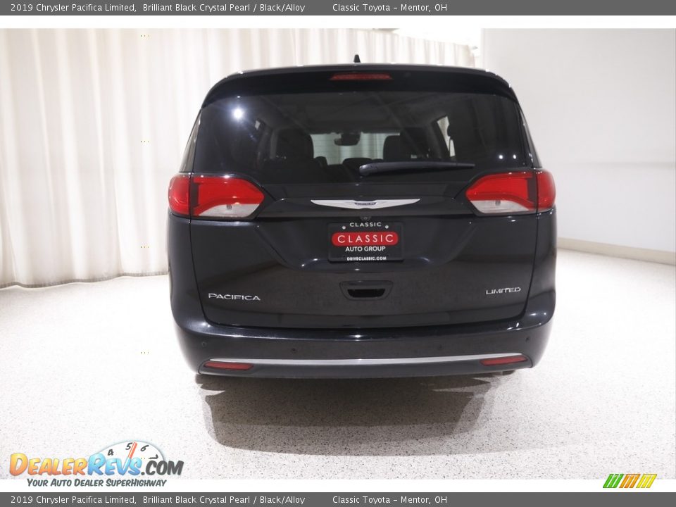 2019 Chrysler Pacifica Limited Brilliant Black Crystal Pearl / Black/Alloy Photo #24