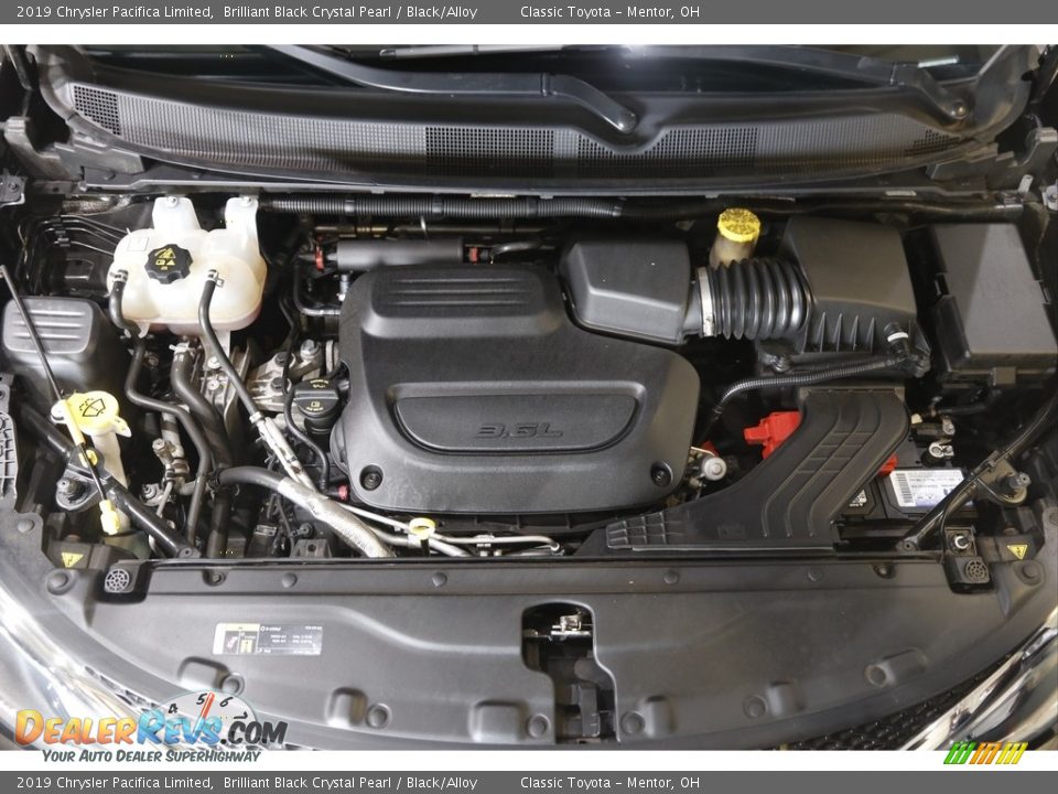 2019 Chrysler Pacifica Limited Brilliant Black Crystal Pearl / Black/Alloy Photo #25