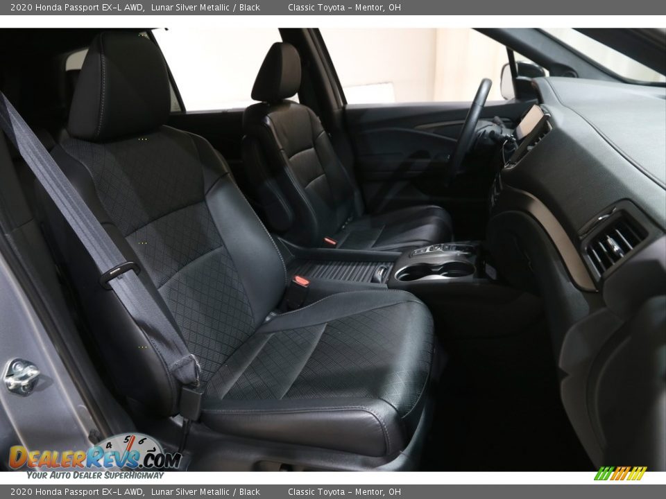 2020 Honda Passport EX-L AWD Lunar Silver Metallic / Black Photo #17