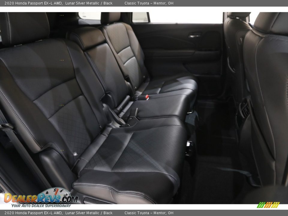 2020 Honda Passport EX-L AWD Lunar Silver Metallic / Black Photo #18