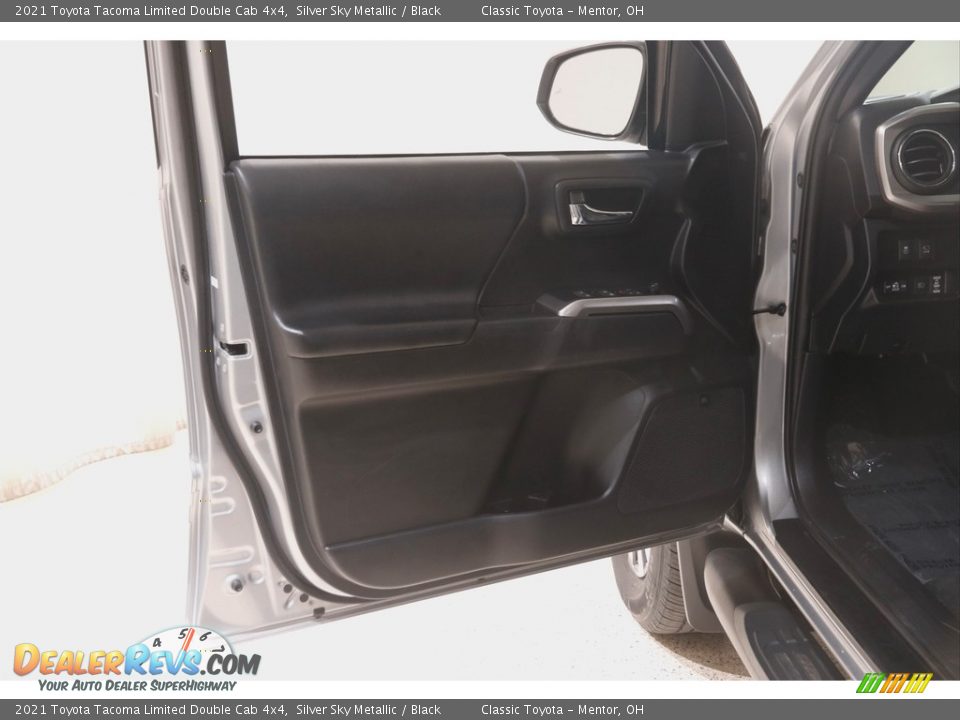2021 Toyota Tacoma Limited Double Cab 4x4 Silver Sky Metallic / Black Photo #4