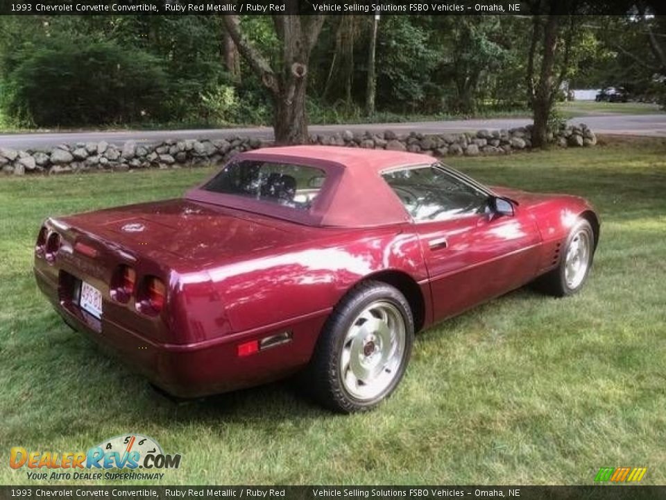1993 Chevrolet Corvette Convertible Ruby Red Metallic / Ruby Red Photo #7