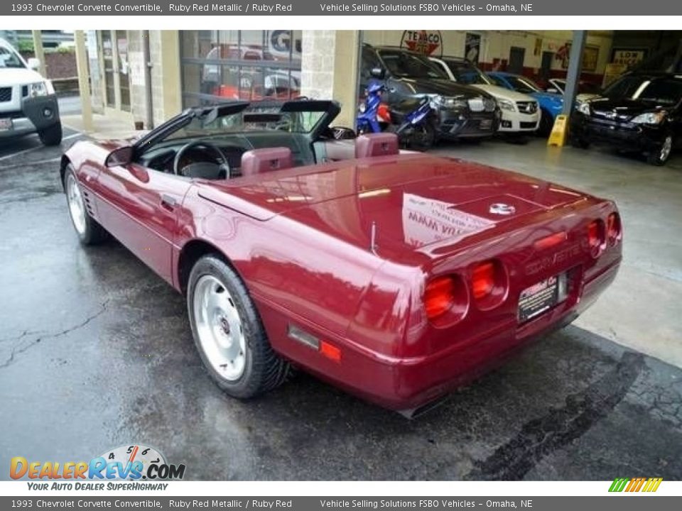 1993 Chevrolet Corvette Convertible Ruby Red Metallic / Ruby Red Photo #10