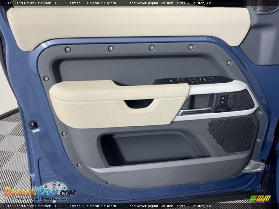 Door Panel of 2023 Land Rover Defender 110 SE Photo #13