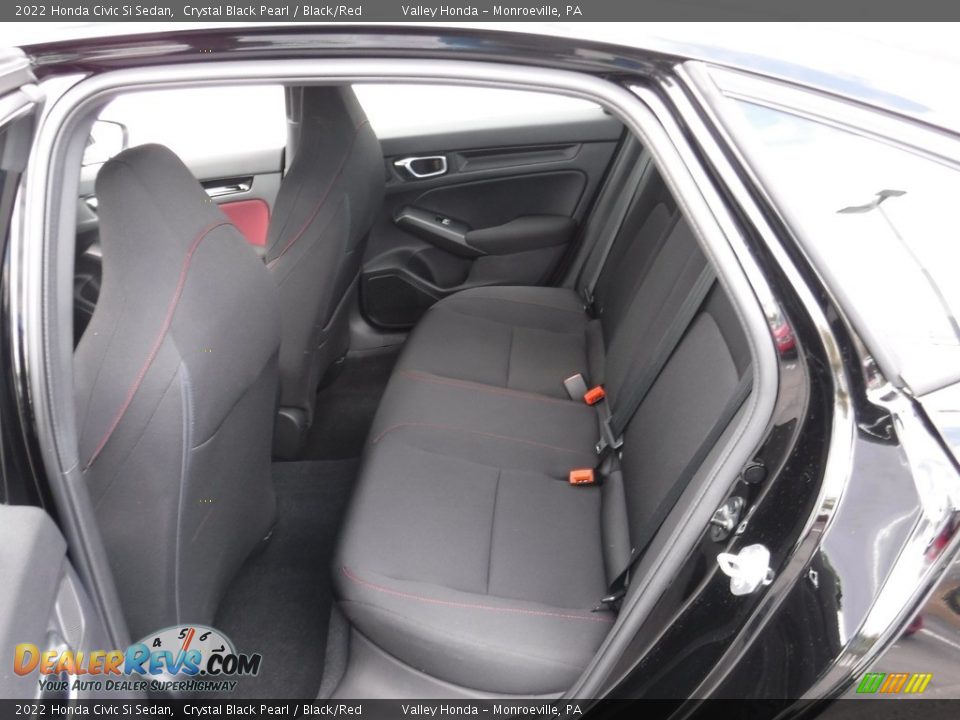 Rear Seat of 2022 Honda Civic Si Sedan Photo #31