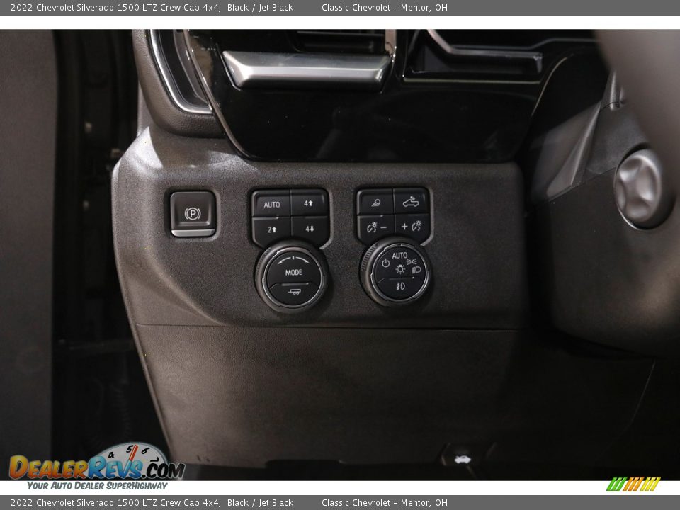 2022 Chevrolet Silverado 1500 LTZ Crew Cab 4x4 Black / Jet Black Photo #6