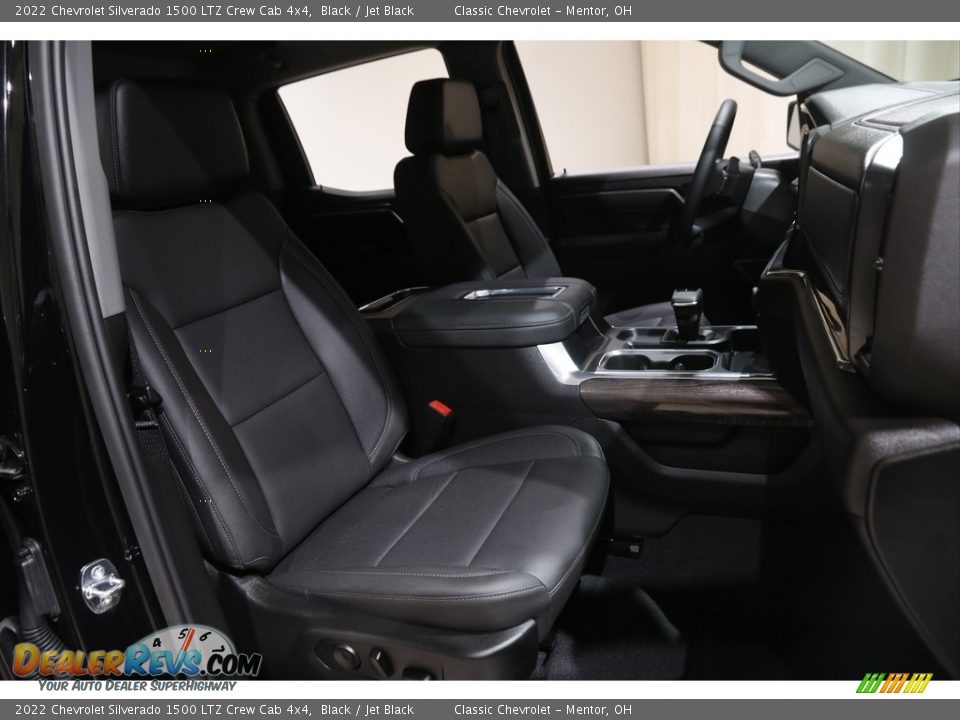 2022 Chevrolet Silverado 1500 LTZ Crew Cab 4x4 Black / Jet Black Photo #17