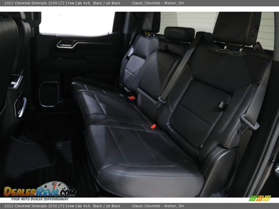 2022 Chevrolet Silverado 1500 LTZ Crew Cab 4x4 Black / Jet Black Photo #19