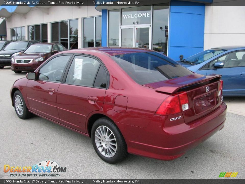 2005 Honda Civic EX Sedan Tango Red Pearl / Ivory Photo #4