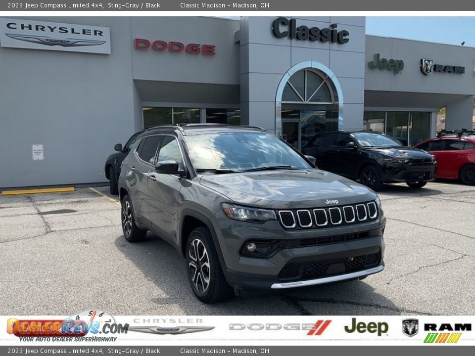 2023 Jeep Compass Limited 4x4 Sting-Gray / Black Photo #1