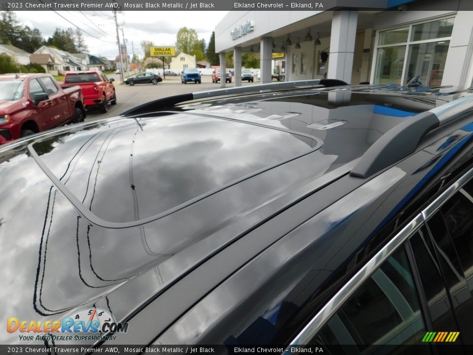 2023 Chevrolet Traverse Premier AWD Mosaic Black Metallic / Jet Black Photo #14
