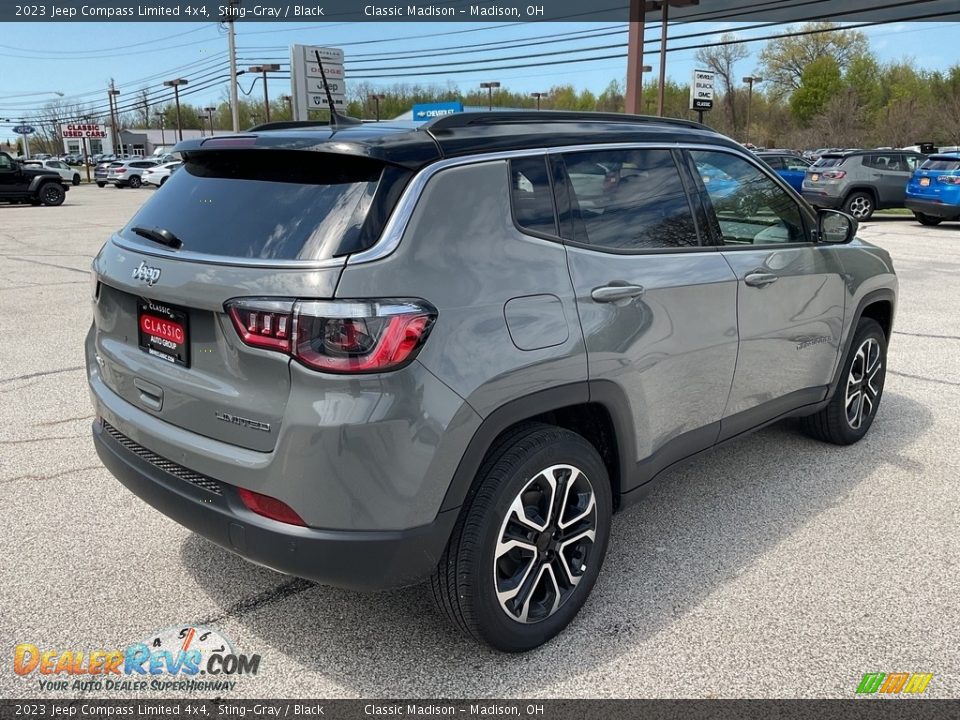 2023 Jeep Compass Limited 4x4 Sting-Gray / Black Photo #11