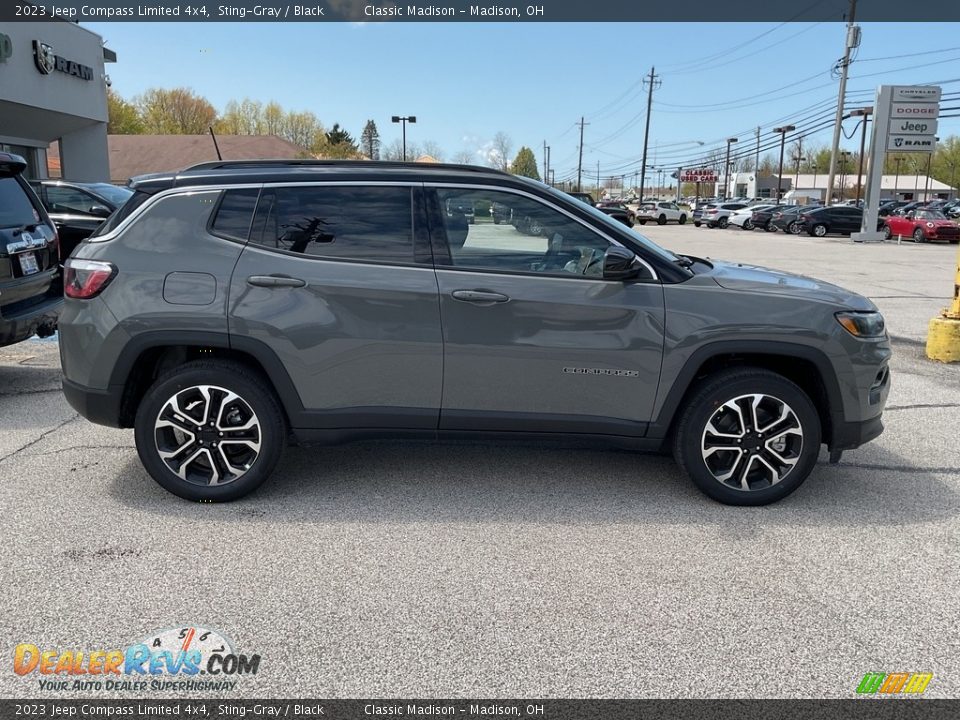 2023 Jeep Compass Limited 4x4 Sting-Gray / Black Photo #12