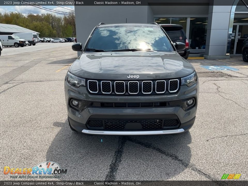 2023 Jeep Compass Limited 4x4 Sting-Gray / Black Photo #13