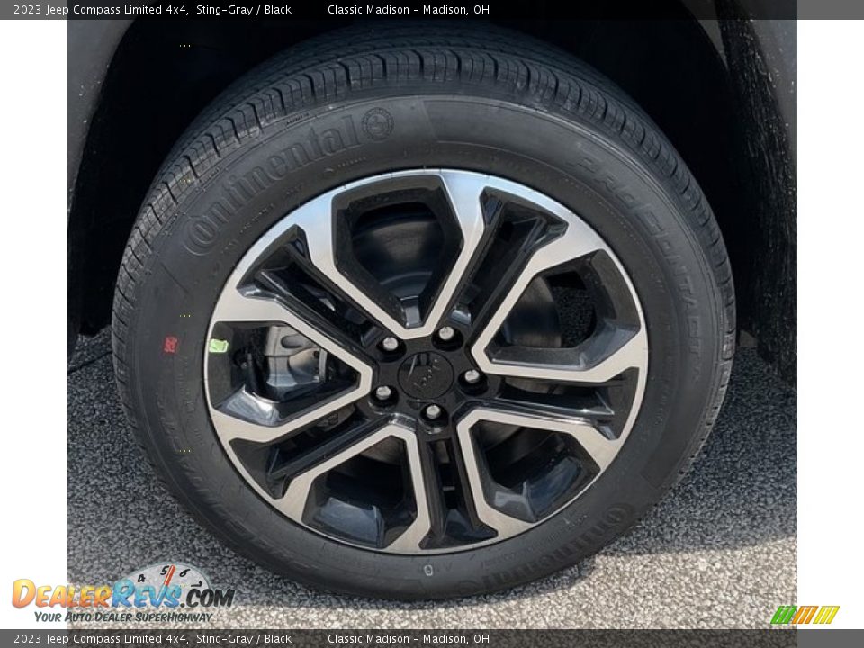 2023 Jeep Compass Limited 4x4 Sting-Gray / Black Photo #15