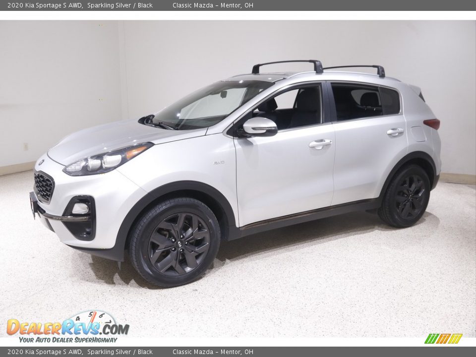 Front 3/4 View of 2020 Kia Sportage S AWD Photo #3