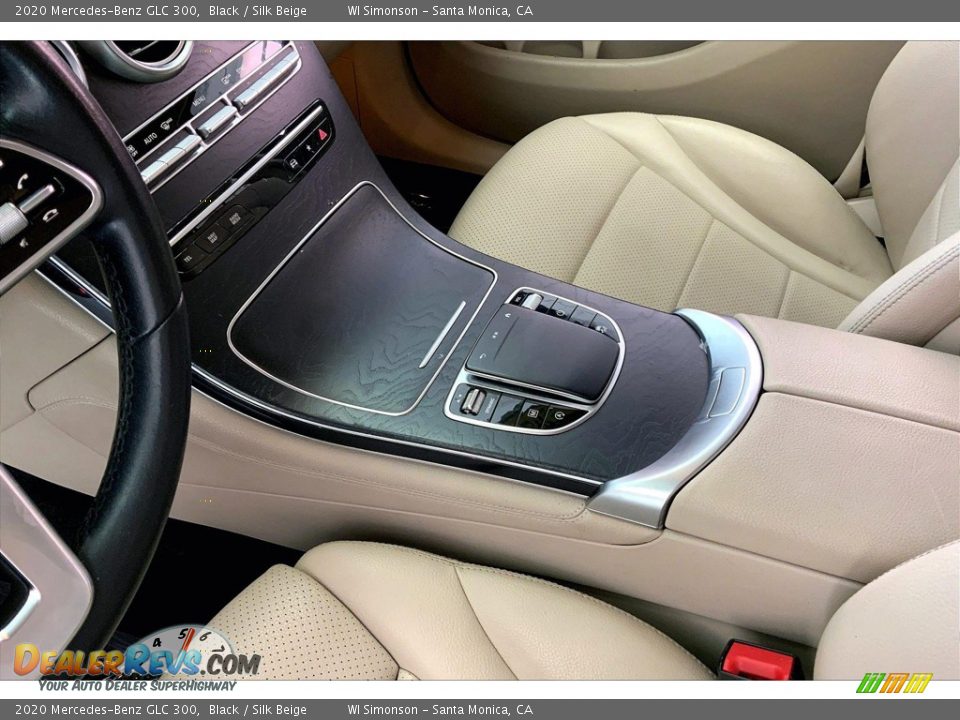 2020 Mercedes-Benz GLC 300 Black / Silk Beige Photo #17
