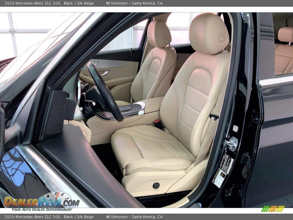 2020 Mercedes-Benz GLC 300 Black / Silk Beige Photo #18