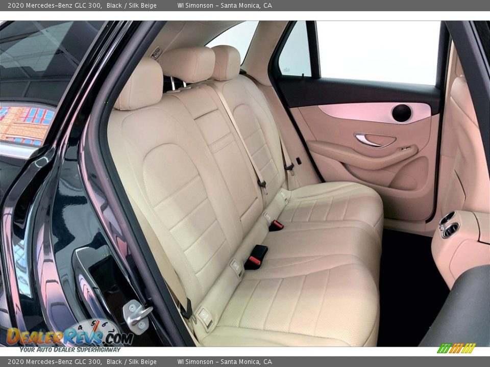 2020 Mercedes-Benz GLC 300 Black / Silk Beige Photo #19