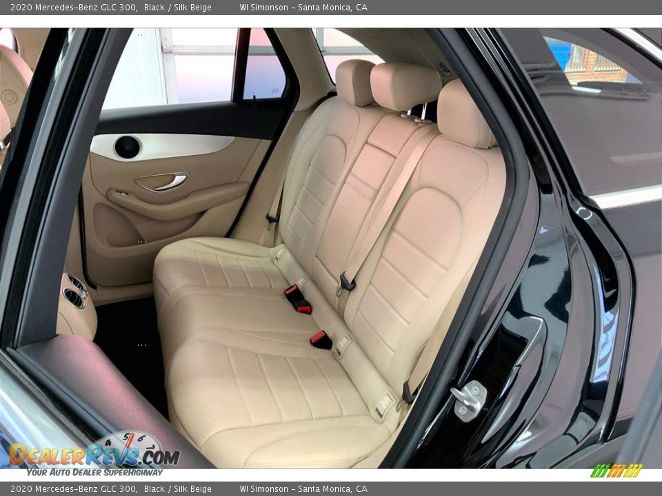 2020 Mercedes-Benz GLC 300 Black / Silk Beige Photo #20
