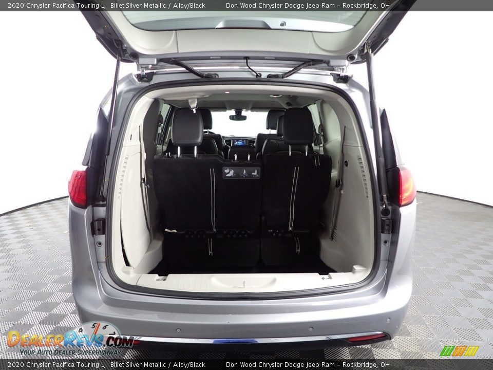 2020 Chrysler Pacifica Touring L Billet Silver Metallic / Alloy/Black Photo #9