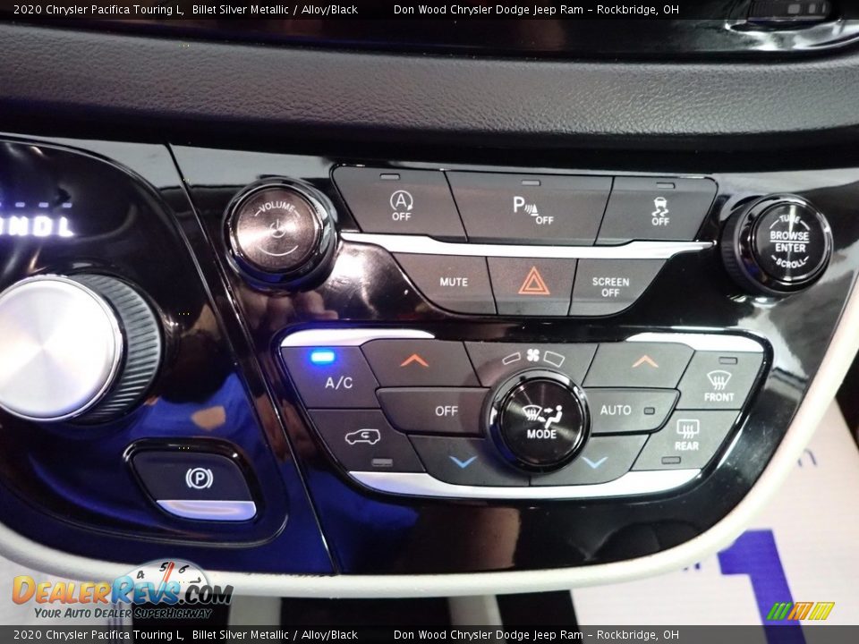 2020 Chrysler Pacifica Touring L Billet Silver Metallic / Alloy/Black Photo #20