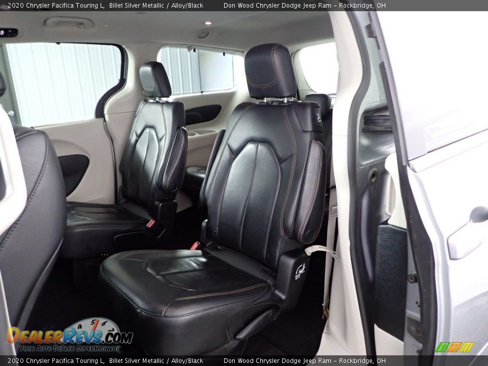 2020 Chrysler Pacifica Touring L Billet Silver Metallic / Alloy/Black Photo #25