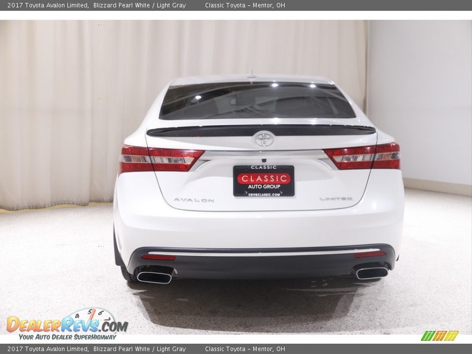 2017 Toyota Avalon Limited Blizzard Pearl White / Light Gray Photo #19